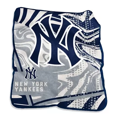 MLB New York Yankees 50" x 60" Swirl Raschel Throw Blanket