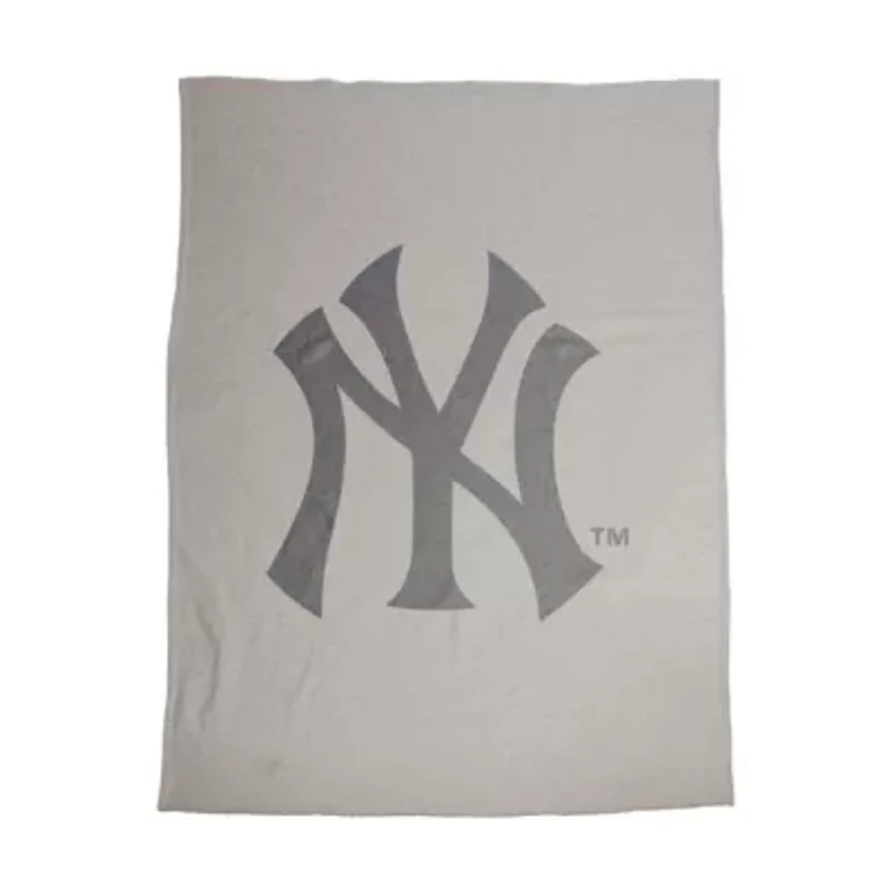 MLB New York Yankees 54" x 84" Sweatshirt Blanket
