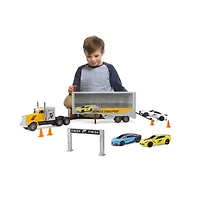 1 24 Scale Forza Hauler with Cars