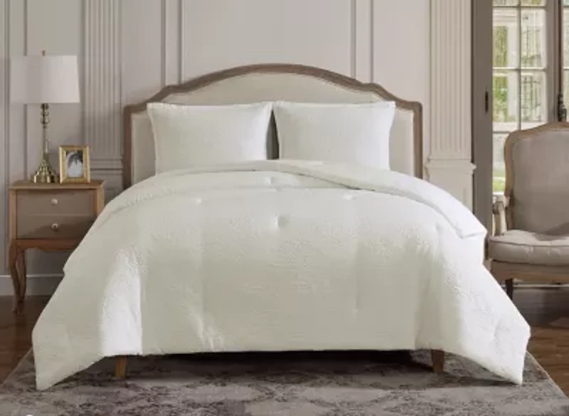 Highclere Castle Newbury Damask 3 piece Comforter + Sham Set