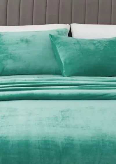 Ultra Soft Velvet Plush Solid Sheet Set
