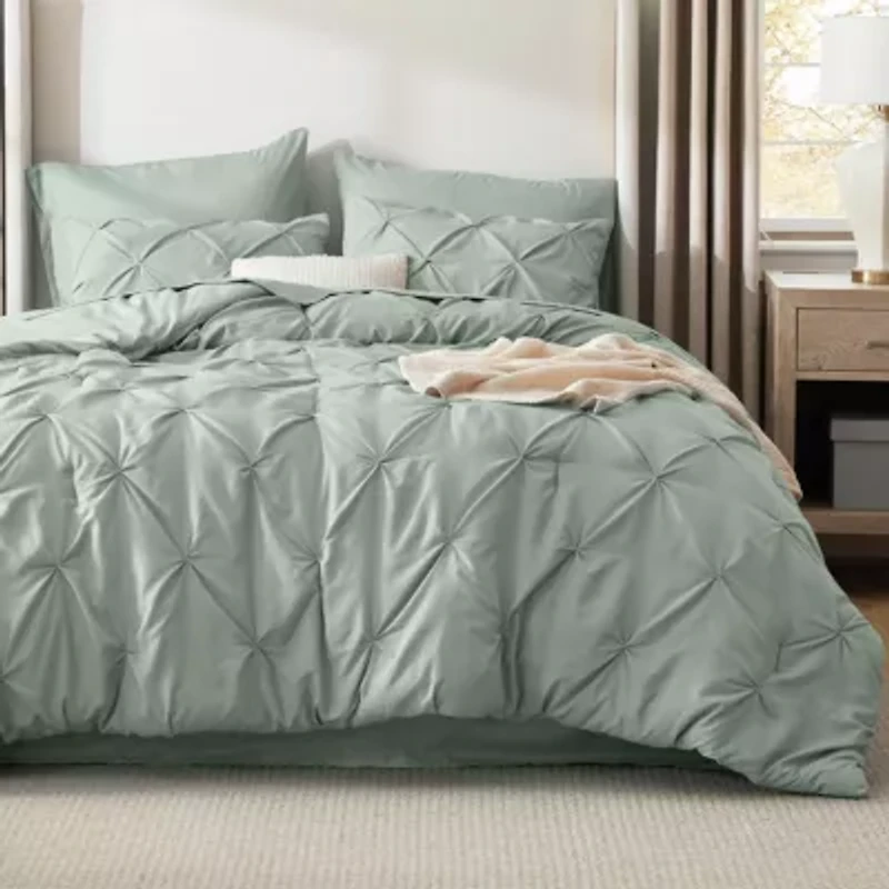7 Piece GentleSoft™ Pintuck Comforter Bed Bag Set