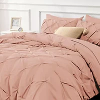 7 Piece GentleSoft™ Pintuck Comforter Bed Bag Set