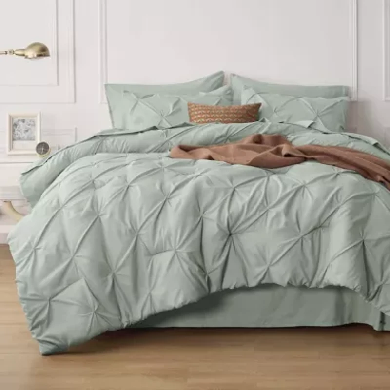 7 Piece GentleSoft™ Pintuck Comforter Bed Bag Set