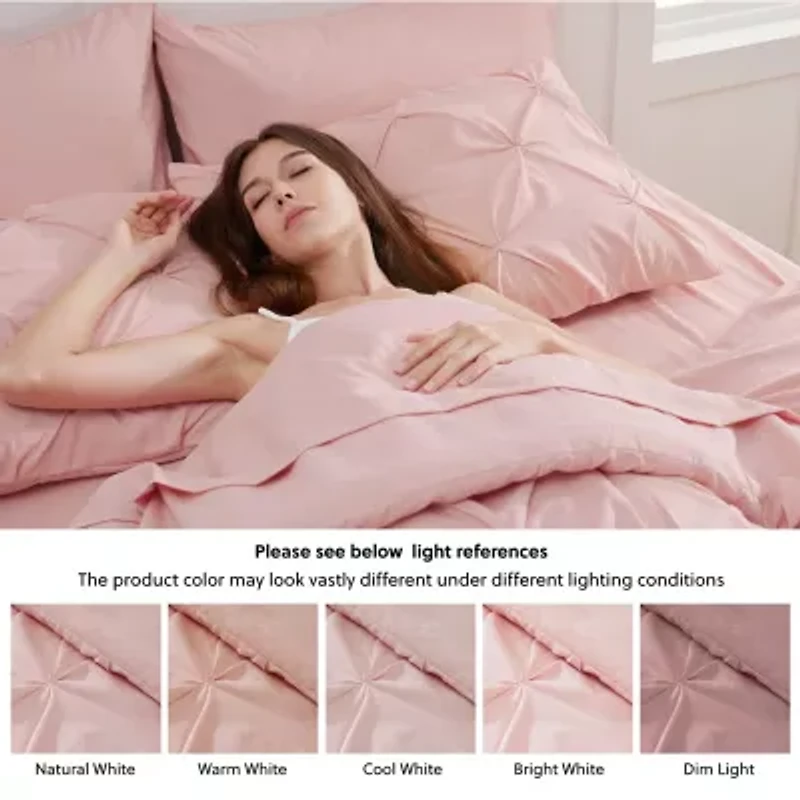 7 Piece GentleSoft™ Pintuck Comforter Bed Bag Set