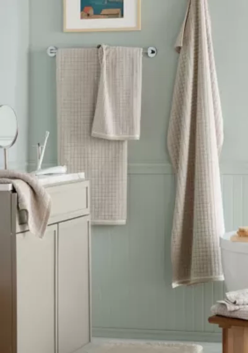 TOWN & COUNTRY LIVING 6-Piece Textured Windowpane White Bath Set