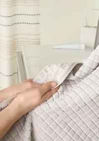 TOWN & COUNTRY LIVING 6-Piece Textured Windowpane White Bath Set