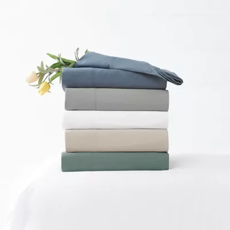 Truly Soft Green Solid White Standard Pillowcase Pair