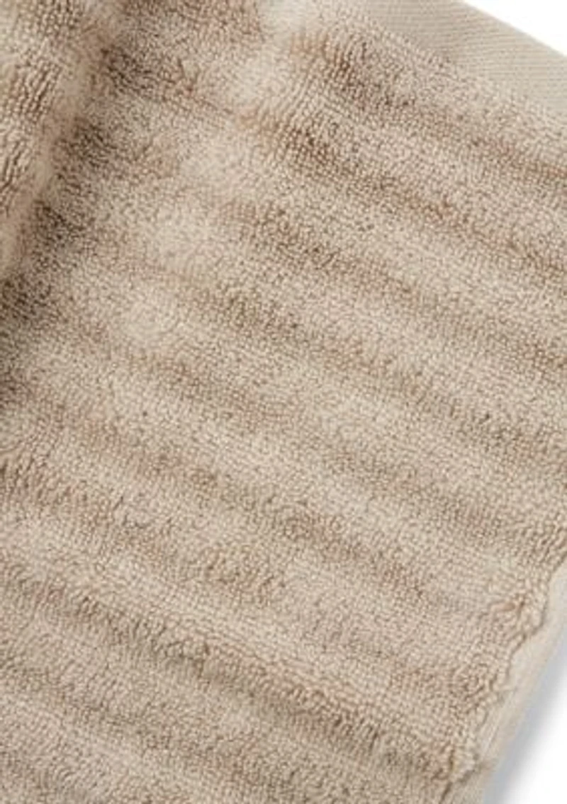 Egyptian Collection Fashion Ribbed Bath Towel