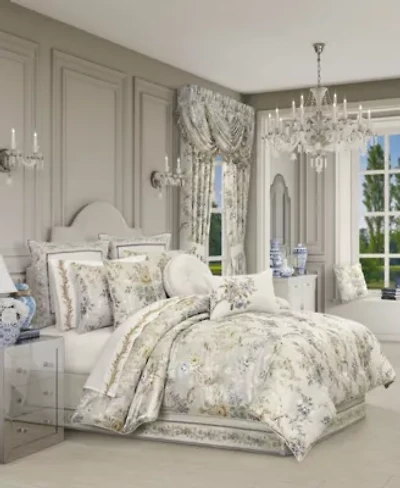 Genevieve 4pc. Comforter Set