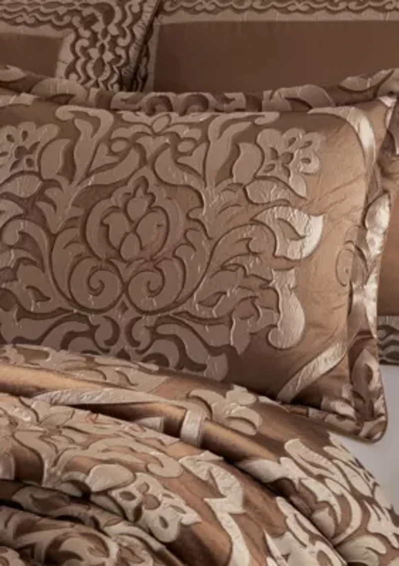 Surano 4pc. Comforter Set