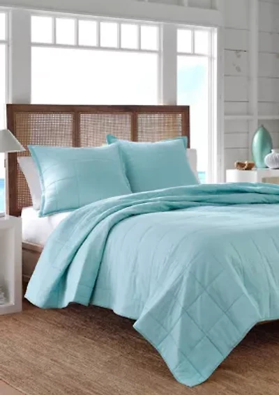 Pine Key Coastal Quilt