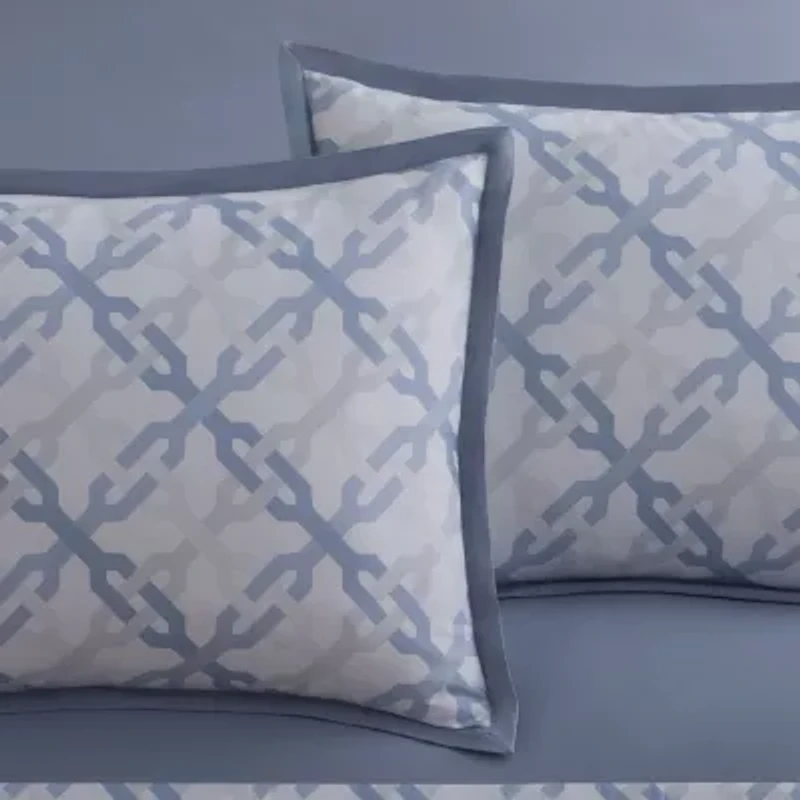 Linea Comforter Set