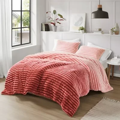 Avril Fluffy Ribbed Plush Comforter Set