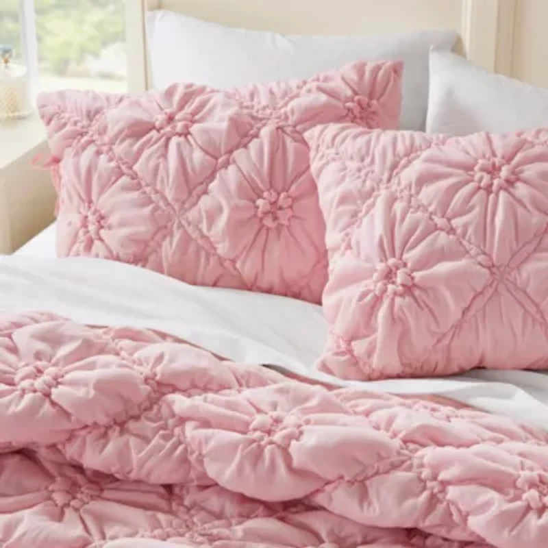 Lily Comforter Set