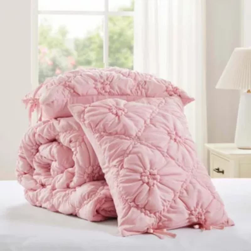 Lily Comforter Set