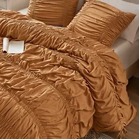 Mia Comforter Set