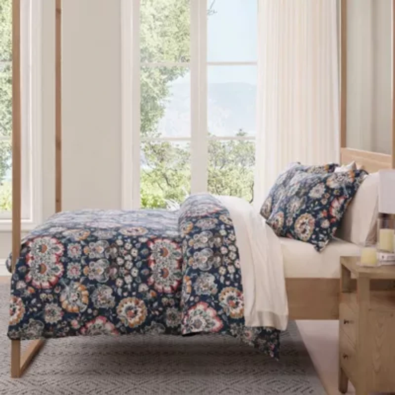 HiEnd Accents Derby Sapphire Washed Linen Comforter Set