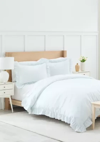 Striped Ruffle Trim Bedding Set