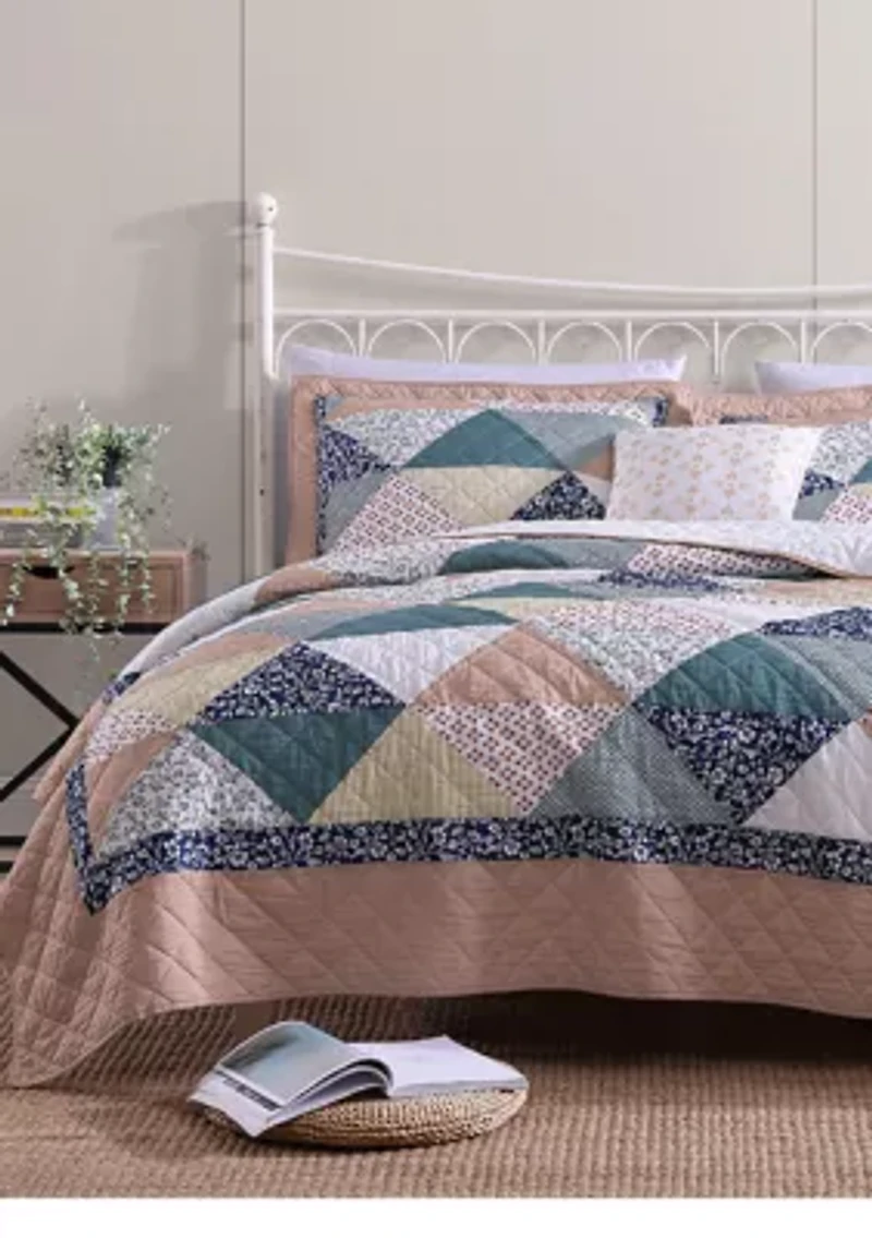 Floral Patchwork Quilt Set