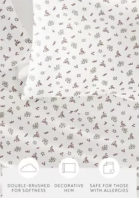 Ultra Soft Winter Berries Patterned Christmas Sheet Set