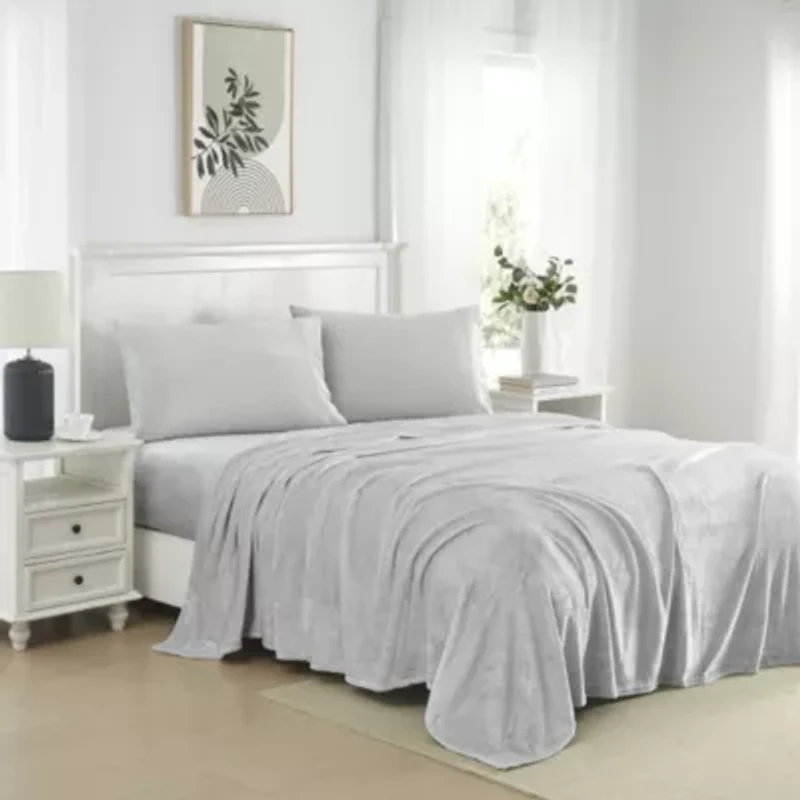 Ultra Soft Microplush Solid Fleece Sheet Set