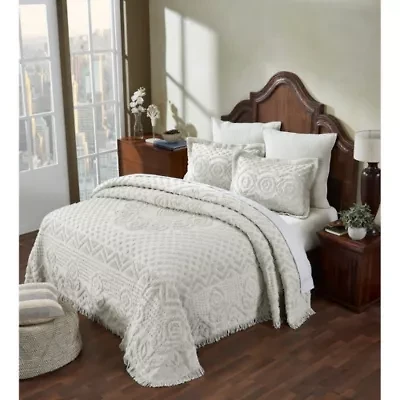 Heirloom Collection Full/Double Bedspread Navy