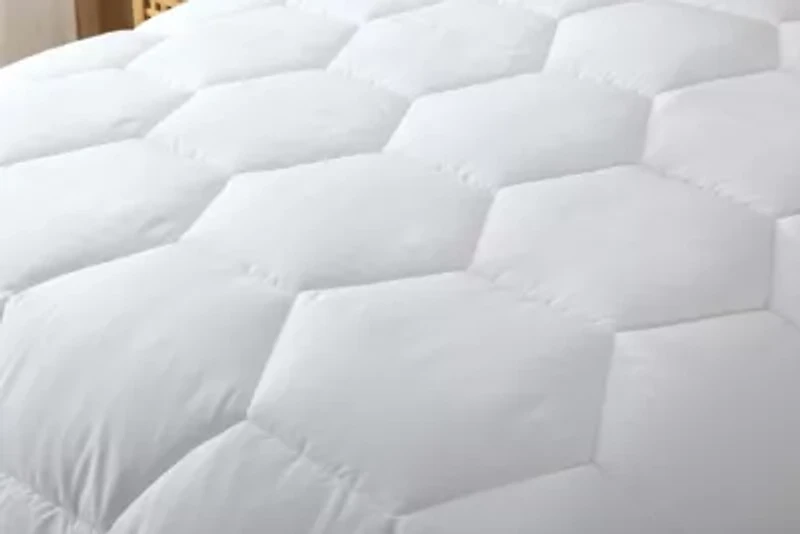 Better Style Home Microfiber Winter Comforter Insert Full/Queen White