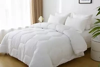 Better Style Home Microfiber Winter Comforter Insert Full/Queen White