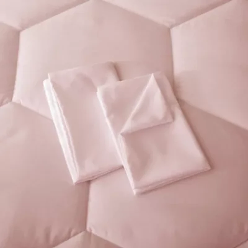 Better Style Home Oversized Microfiber Honeycomb Comforter Sets King White