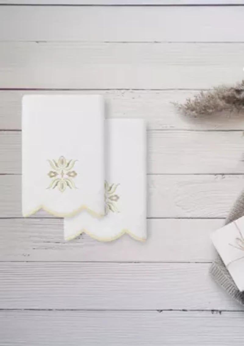 Flower Crest Scallop 2PC Embellished Fingertip Towel Set