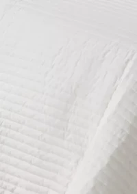 Rainbow Pom Reversible Quilt Set