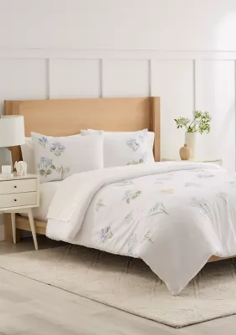 Floral Embroidered Comforter Set