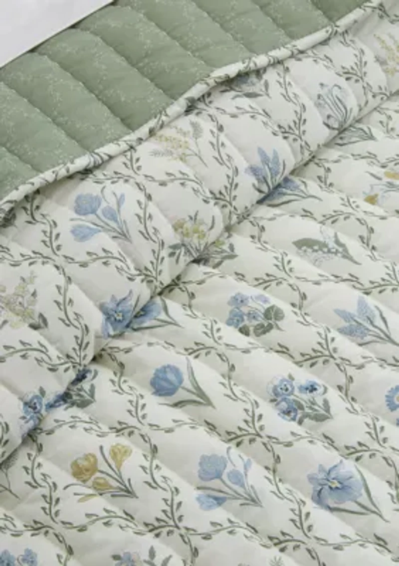 Floral Lattice Quilt Set