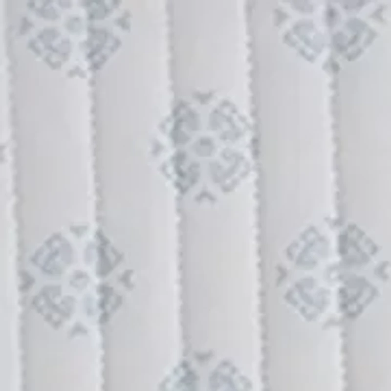 Global Geo Print Reversible Quilt Set