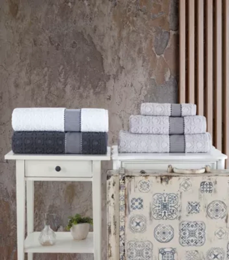 Circle Square Bath Sheet