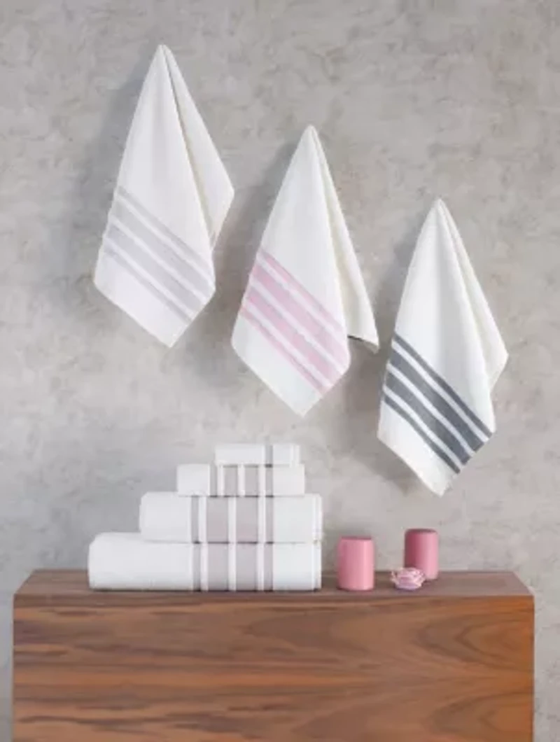 Contrast Border 2 pcs Bath Towels