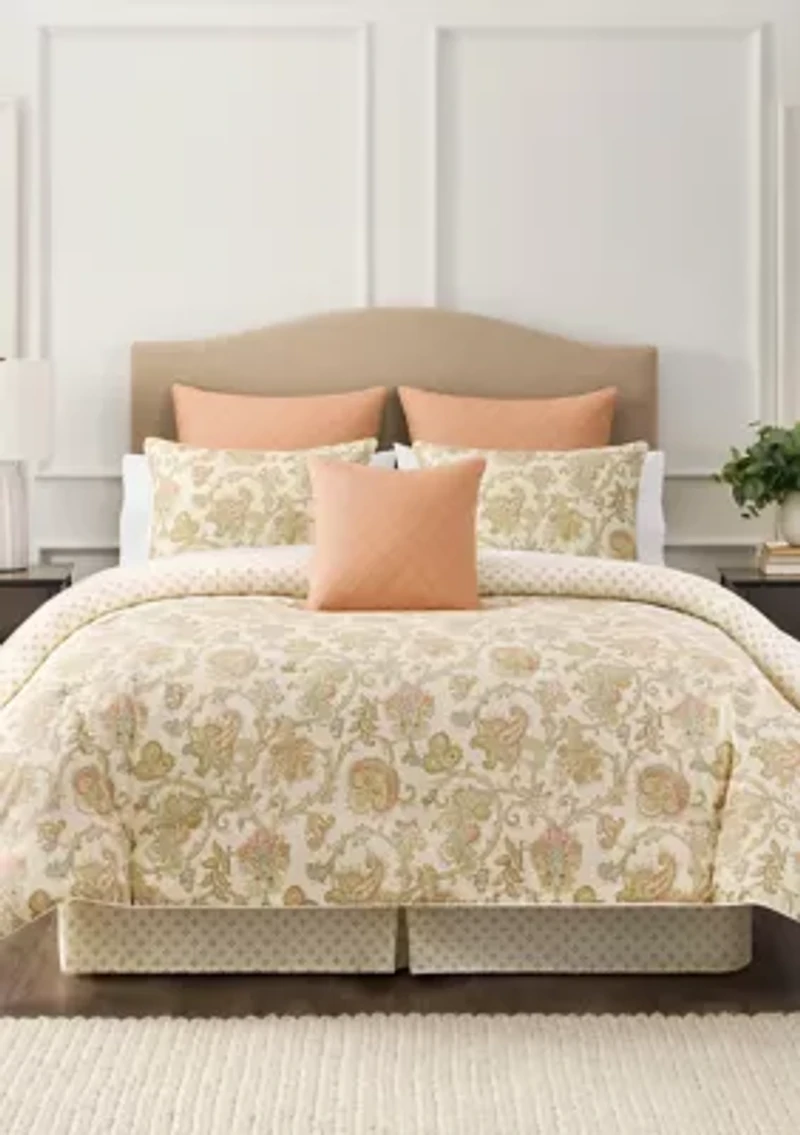Arezzo Comforter Set