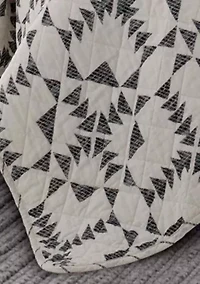 Arrowhead Reversible Quilt Set