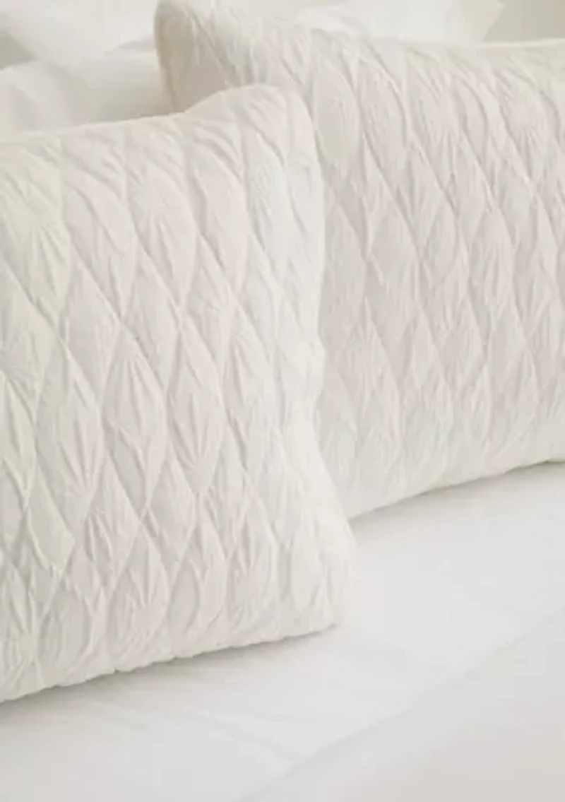 Breda 3 Piece Quilt Set