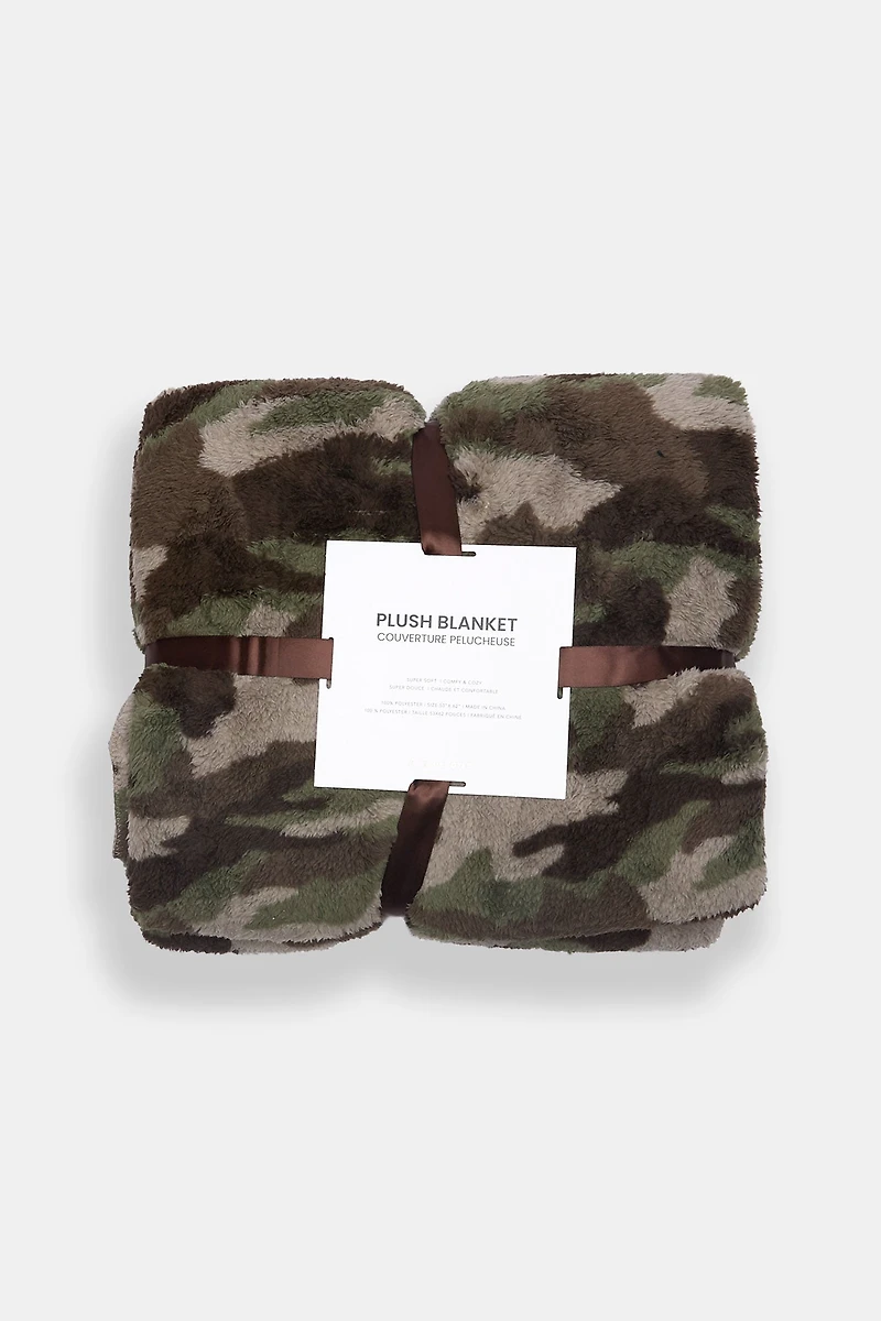Printed Plush Sherpa Throw Blanket