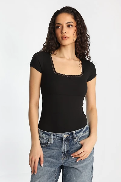 Body super doux côtelé à col carré