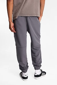 Zip-Pockets Traveler Jogger