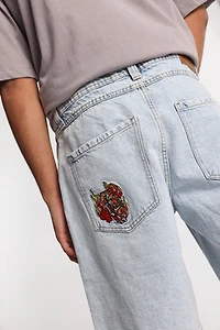 Shorts en denim lâche à patch brodé tigre et flammes