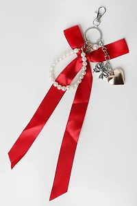Bow With Pearls And Metal Heart Bag Charm