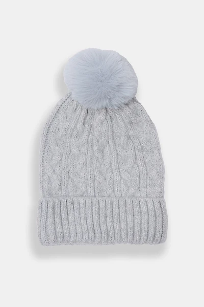Cable Knit Pom Beanie