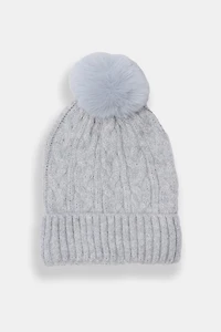 Cable Knit Pom Beanie
