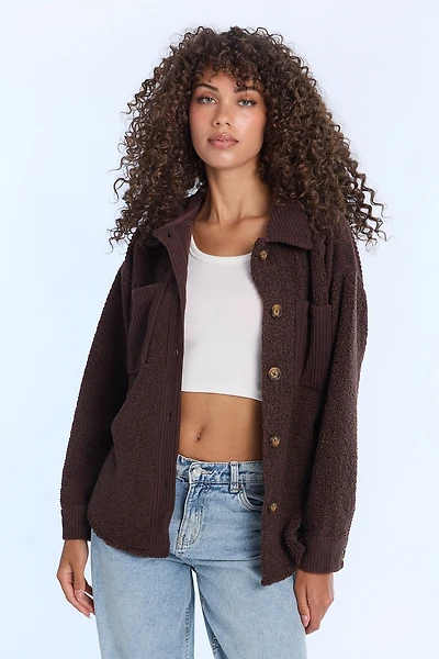 Veste-chemise en sherpa boutonnée