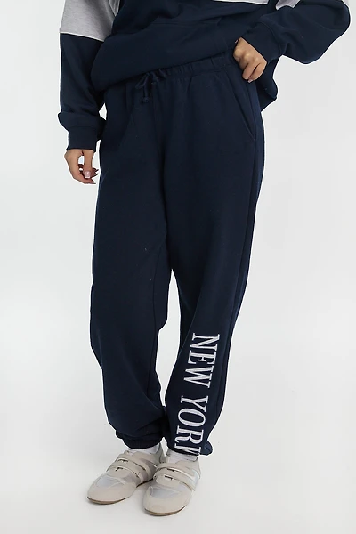 AERO Graphic Boyfriend Jogger