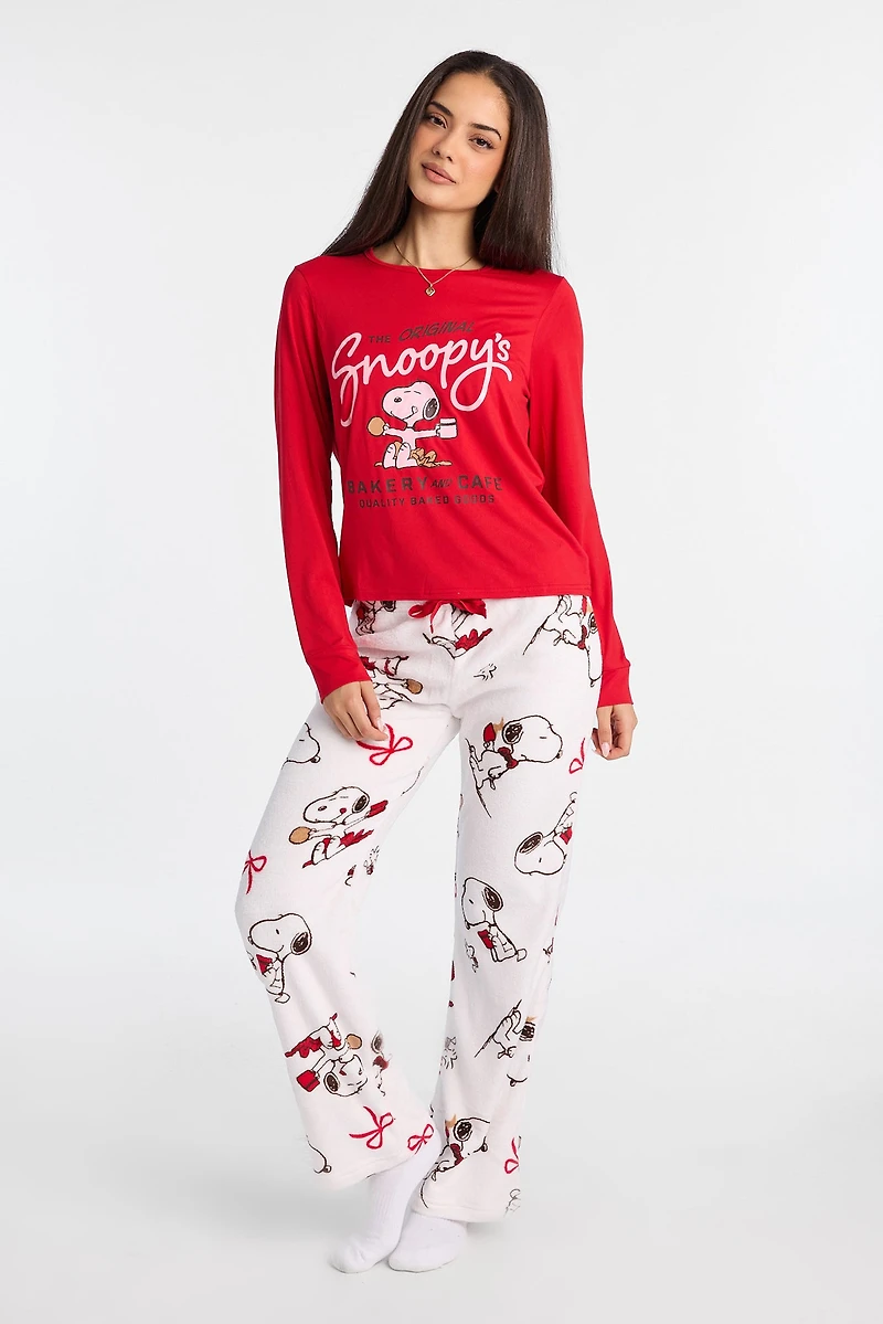 Peanuts Snoopy's Bakery & Cafe Long Sleeve Pajama Top And Plush Pants 2-Piece Set